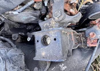 Łapa silnika Toyota Yaris III 11-20 1.4 diesel