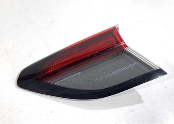 LAMPA TYŁ PRAWA WEWNĘTRZNA OPEL CORSA F 39162671 Hatchback ŚWIATŁO