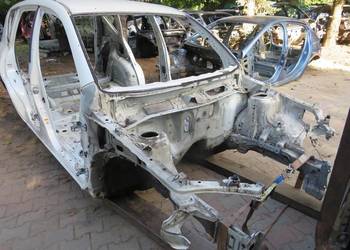 ĆWIARTKA PODŁUŻNICA PRAWY PRZÓD 070 RAV 4 III LIFT 2.2 D4D ĆWIARTKA PODŁUŻNICA PRAWY PRZÓD 070 RAV 4 III LIFT 2.2 D4D