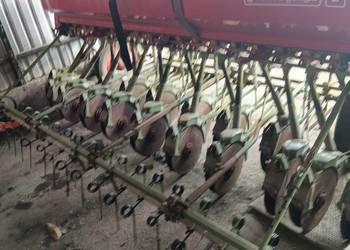 Siewnik zbożowy  talerzowy