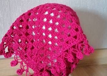 Bandany, chusty ażurowe robione na szydełku w trzech kolorach. Wys. 35/66cm