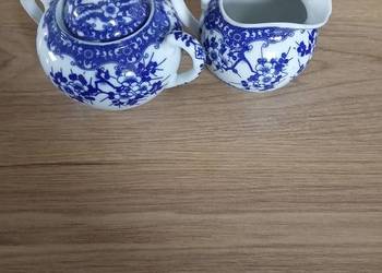 Dzbanek i cukierniczka porcelanowa