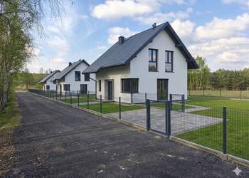 Dom jednorodzinny - Stan surowy - Konopiska - Jamki