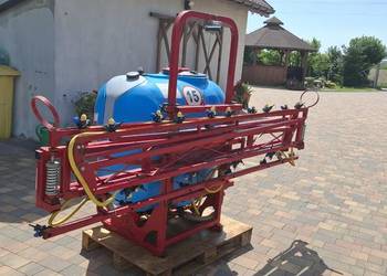 Opryskiwacz 400l 12m