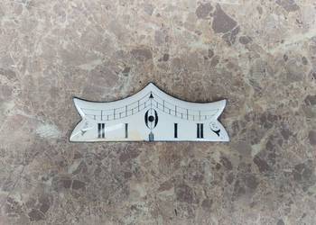 36 Wychylnik wahadła starego zegara tzw porcelanka