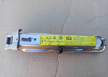 Audi A2 Lewarek podnośnik samochodowy 8Z0011031A