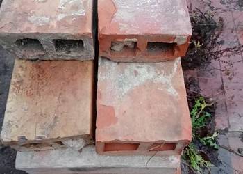 Cegła rozbiórkowa dziurawka zamkowa 27 cm solidna lico