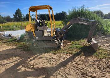 Minikoparka volvo ec15 B