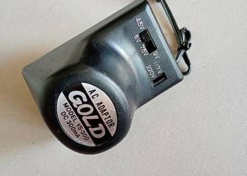 adapter AV 4,5 6 7,5 9V 117/220V gold czarny