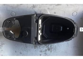 Schowek Honda lead 100