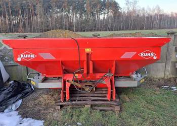 Rozsiewacz Kuhn MDS 1131