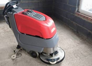 1900HAKO scrubmaster B45