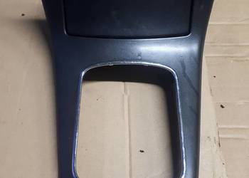 Osłona lewarka tunel środkowy Avensis T25 Osłona lewarka tunel środkowy Avensis T25