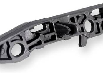 MERCEDES C-KLASA W206 Mocowanie slizg zderzaka przod prawy OE