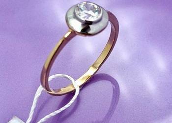 WYPRZEDAŻ !-30%Pierścionek r.18 Złoty pr.585 classic z jednym kamZ-1000 WYPRZEDAŻ !-30%Pierścionek r.18 Złoty pr.585 classic z jednym kamZ-1000