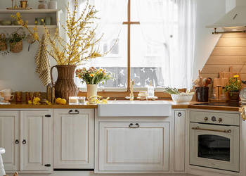 Meble kuchenne z litego drewna