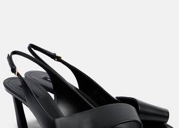 Skórzane czółenka typu slingback z zapięciem Twisted Ribbon