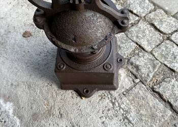 Antyk stary młynek Antyk stary młynek