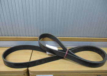 Pasek klinowy rowkowany Man 51.96820-0345