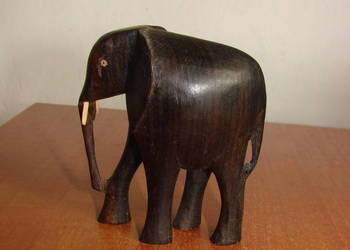 drewniana figurka słonia