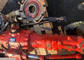 Manitou Clark Hurth - 10 Szpilek Siłownik Skrętu