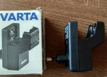 Ładowarka do akumulatorów VARTA 4 x R3 (AAA)