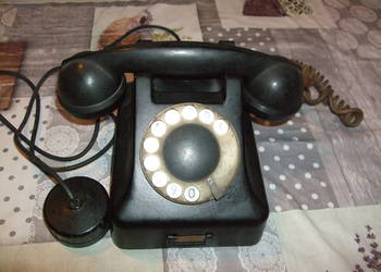 Stary Aparat telefoniczny z tarczą