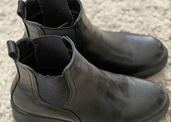 ? Sprzedam nowe damskie botki ?