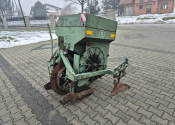 Sadzarka do ziemniaków czeska