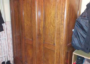 Szafa 3 drzwiowa dębowa.