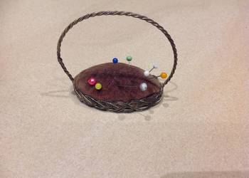 Zabytkowa Poduszeczka Koszyczek na Szpilki Igły