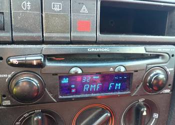 Radioodtwarzacz z CD Grundig EC 4480