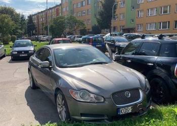Jaguar XF premium luxury 2008 uszkodzene auto dziwnie się zachowuje
