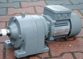 Motoreduktor 0.25kw. 100obr./min. z hamulcem. SEW