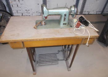 Maszyna do szycia Lucznik kl.82 ze stolen komplet 290 zl