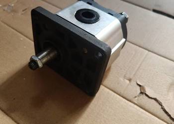 Sprzedam pompę hydrauliczną 12l na min, Prawe