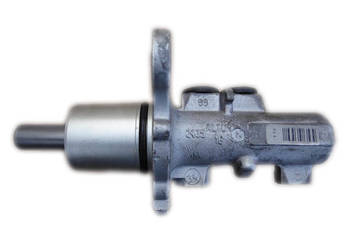 AUDI A4 A6 A8 D2 99-02 POMPA HAMULCOWA 4D0611021B