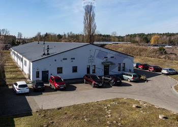 Obiekt produkcyjny z częścią socjalno-biurową