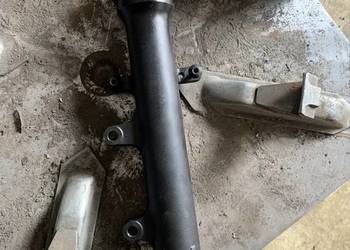 Goleń laga dolna szklanka prawa przednia Yamaha Tracer 7 700