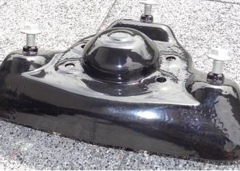 Mocowanie amortyzatora AUDI A4 B5 / VW PASSAT B5 8D0412391B + 3 śruby