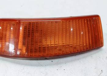 KIERUNKOWSKAZ ZE ZDERZAKA LEWY AUDI 80 B4 895953049A