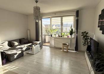 Sprzedam mieszkanie 3 pokoje, balkon  60m2 - Marki