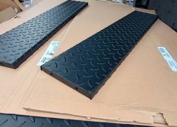 Stopień z blachy ryflowanej stopnie schody trepy metalowy stalowy