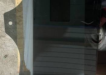 Szyba tylnych drzwi BMW G31