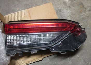 Toyota RAV4 2021r lampa lewy tył w klapę