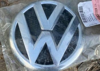 Emblemat znaczek na grill VW T5 lift T6 Crafter 7E0853601C