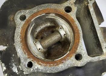 CYLINDER 400  SUZUKI TŁOK