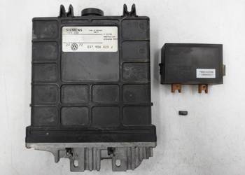 Sterownik Silnika VW Golf III 1.6 AKS 037906025J 5WP4206 Zestaw