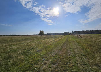 Działka bud.; Bobrowniki; 1076M2; 1200M2; WZ; dookoła LAS, RZEKA 3km