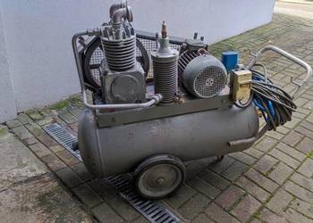 Sprezarka dwutlokowa